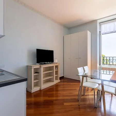 Appartement Beautiful In With Balcony