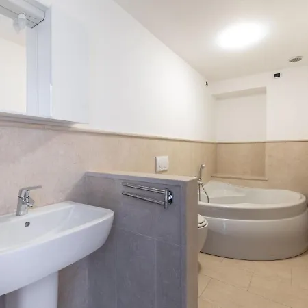 Beautiful In With Balcony Appartement San Remo