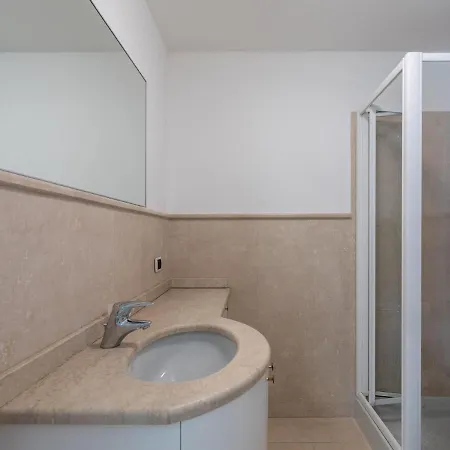 Beautiful In With Balcony Appartement *